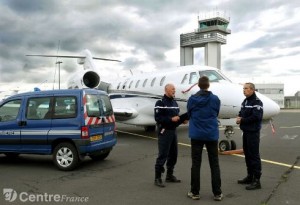 Les gendarmes des transports aériens sont chargés des enquêtes judiciaires sur les crashs