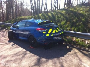 Mégane RS de la gendarmerie accidentée sur l'A20 un poids lourd mis en cause 002