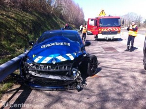 Mégane RS de la gendarmerie accidentée sur l'A20 un poids lourd mis en cause 003