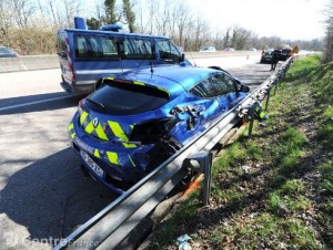 Mégane RS de la gendarmerie accidentée sur l'A20 un poids lourd mis en cause 006