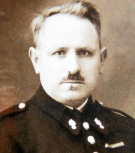 MLX_ADJUDANTLEJEUNE1.JPG_m.kéromnès