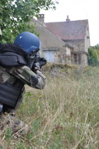 le-suspect-est-retranche-dans-une-maison-isolee-pres-de-chatillon-sur-seine-photo-jerome-delaby
