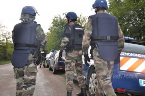 mise-en-place-des-equipes-du-psig-(peloton-de-securite-et-d-intervention-de-la-gendarmerie)-photo-jerome-delaby (2)