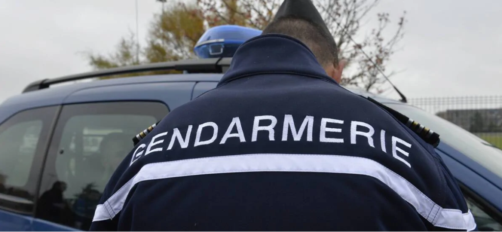 Un homme de 42 ans a trouvé la mort dans la nuit de mardi à mercredi en percutant délibérément une patrouille de gendarmerie à Fleury, dans l’Oise. Photo d’illustration.